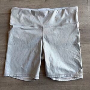 EUC GapFit Recycled Power Bike short - size large - silver